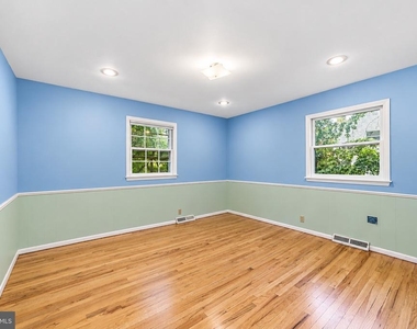 292 Glenn Avenue - Photo Thumbnail 13