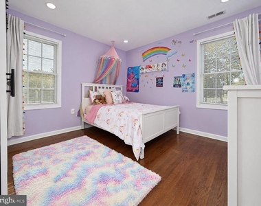 316 Evelyn Avenue - Photo Thumbnail 16