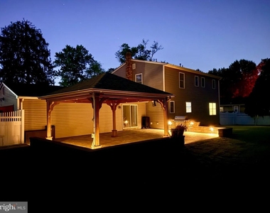 316 Evelyn Avenue - Photo Thumbnail 30