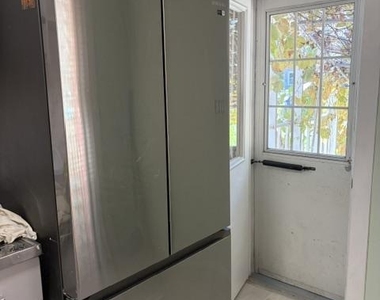 247 5th Avenue - Photo Thumbnail 4