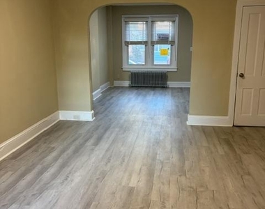 247 5th Avenue - Photo Thumbnail 9