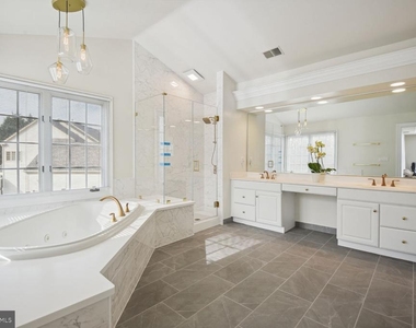 9724 Clagett Farm Drive - Photo Thumbnail 32