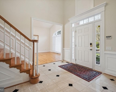 9724 Clagett Farm Drive - Photo Thumbnail 4