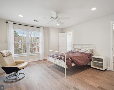 9724 Clagett Farm Drive - Photo Thumbnail 37