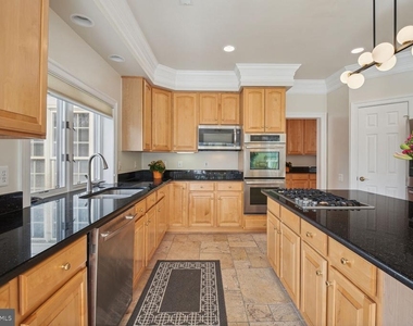 9724 Clagett Farm Drive - Photo Thumbnail 18