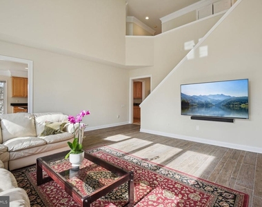 9724 Clagett Farm Drive - Photo Thumbnail 7