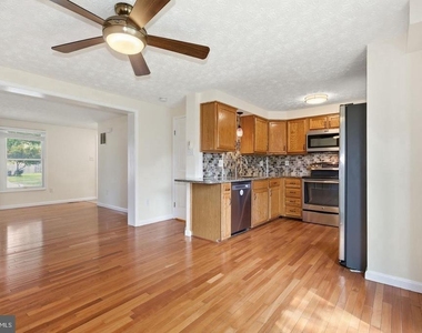7545 Brenish Drive - Photo Thumbnail 9
