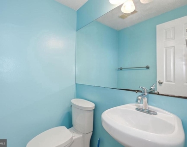 7545 Brenish Drive - Photo Thumbnail 18