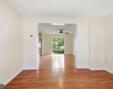 7545 Brenish Drive - Photo Thumbnail 5