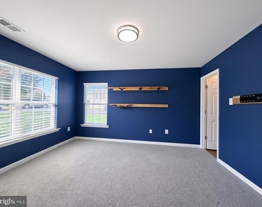 215 Marley Street - Photo Thumbnail 5