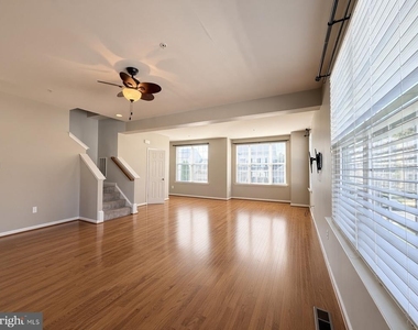 215 Marley Street - Photo Thumbnail 11