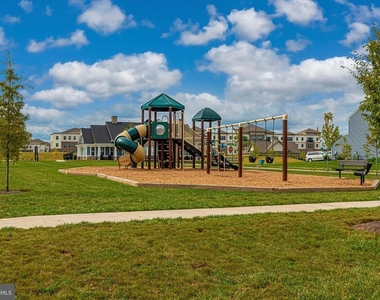 6708 Ballenger Run Boulevard - Photo Thumbnail 67