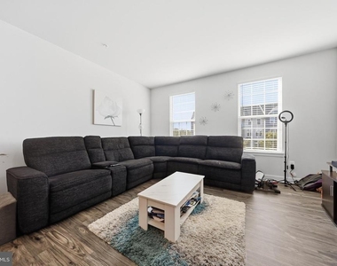 6708 Ballenger Run Boulevard - Photo Thumbnail 16