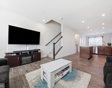 6708 Ballenger Run Boulevard - Photo Thumbnail 18
