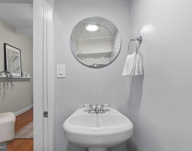 1253 William Street - Photo Thumbnail 18
