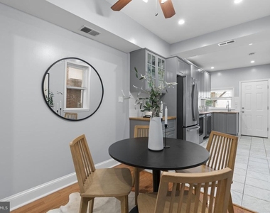 1253 William Street - Photo Thumbnail 9
