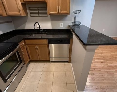 1952 3rd Street Ne - Photo Thumbnail 4