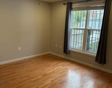 1952 3rd Street Ne - Photo Thumbnail 7