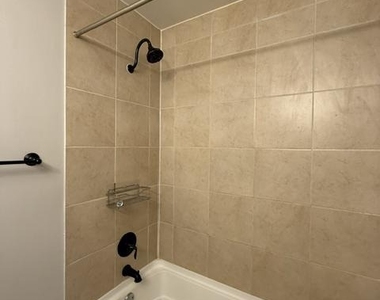 1952 3rd Street Ne - Photo Thumbnail 9