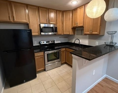 1952 3rd Street Ne - Photo Thumbnail 6