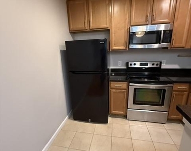 1952 3rd Street Ne - Photo Thumbnail 3