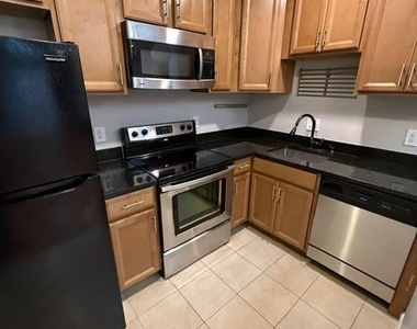 1952 3rd Street Ne - Photo Thumbnail 5