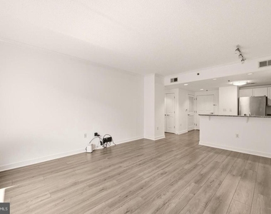 777 7th Street Nw - Photo Thumbnail 10