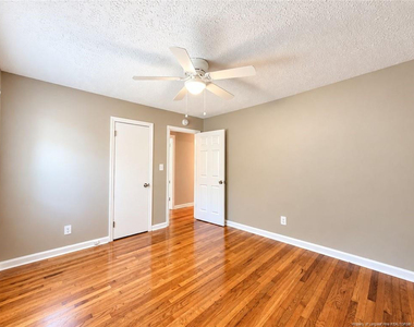 1905 White Street - Photo Thumbnail 12