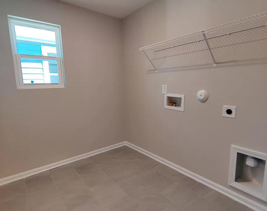 704 Sage Oak Lane - Photo Thumbnail 22