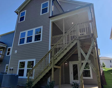 704 Sage Oak Lane - Photo Thumbnail 34