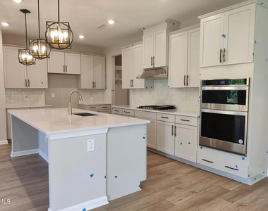 704 Sage Oak Lane - Photo Thumbnail 8