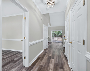 2604 Alder Ridge Lane - Photo Thumbnail 4