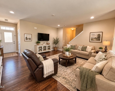 1422 Glenwater Drive - Photo Thumbnail 3