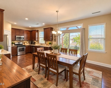 1422 Glenwater Drive - Photo Thumbnail 13