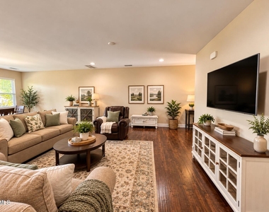 1422 Glenwater Drive - Photo Thumbnail 5