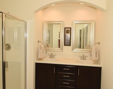 801 Trendy Lane - Photo Thumbnail 13