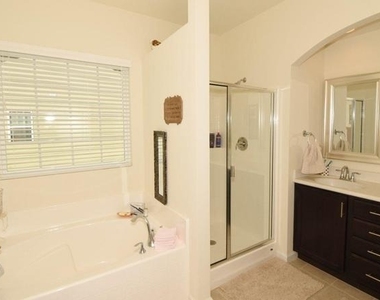 801 Trendy Lane - Photo Thumbnail 12