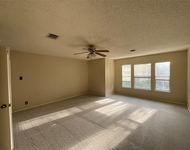 1172 Southern Pl - Photo Thumbnail 13