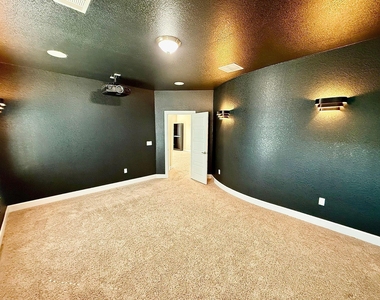 9605 Brians Path - Photo Thumbnail 24