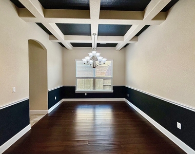 9605 Brians Path - Photo Thumbnail 10