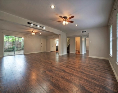 2105 Rabb Rd - Photo Thumbnail 8