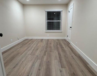 7106 Hardy Dr - Photo Thumbnail 7