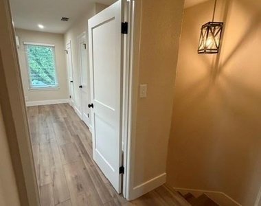 7106 Hardy Dr - Photo Thumbnail 1