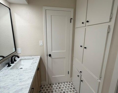 7106 Hardy Dr - Photo Thumbnail 15