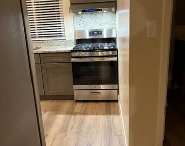 7106 Hardy Dr - Photo Thumbnail 23
