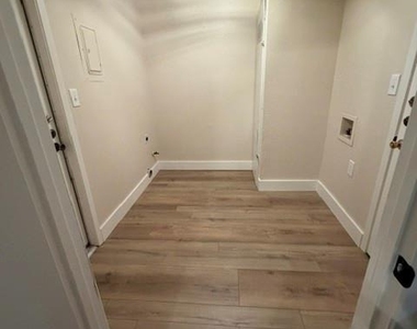 7106 Hardy Dr - Photo Thumbnail 28