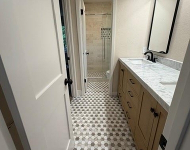 7106 Hardy Dr - Photo Thumbnail 9