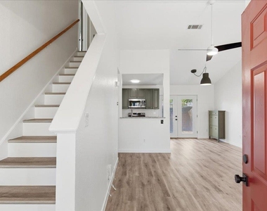 1015 E Yager Ln - Photo Thumbnail 1