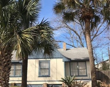 510 Harvey St - Photo Thumbnail 2