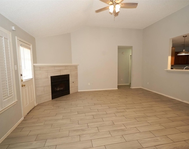 14305 Levering St - Photo Thumbnail 4